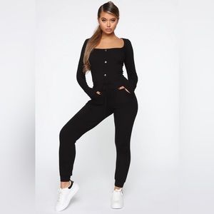 Fashion nova jogger jumpsuit size medium